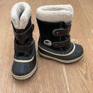 Children’s pac strap boot unisex size 9
